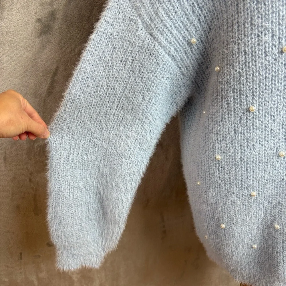 Cinderella Blue Pearl-Embellished Cozy Winter Wmn’s Sweater Sz 1X